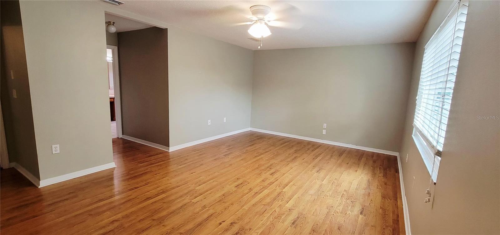 EASTLAKE OAKS PH 4 - Residential