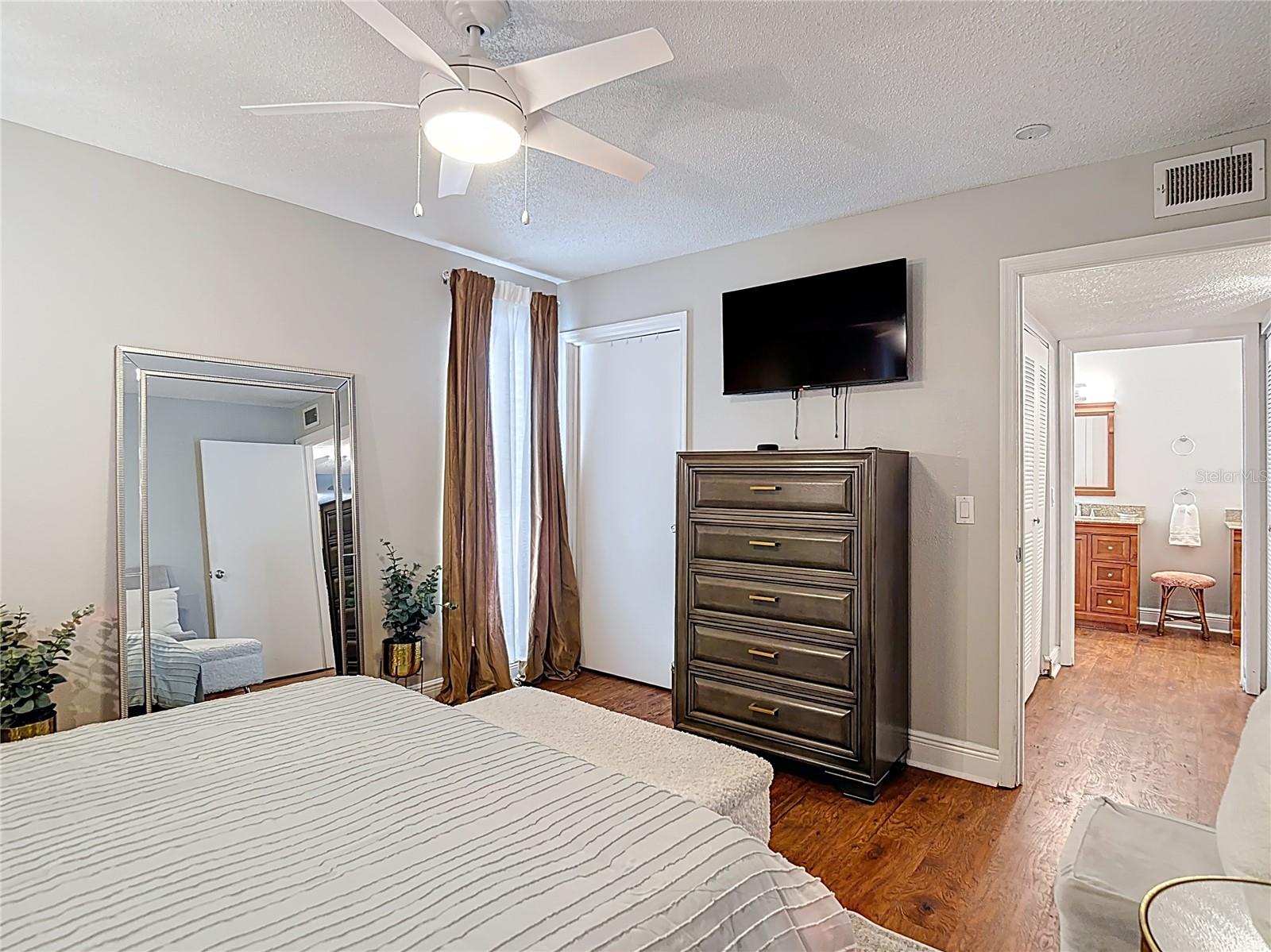 THE HIGHLANDS AT HUNTERS GREE - Residential