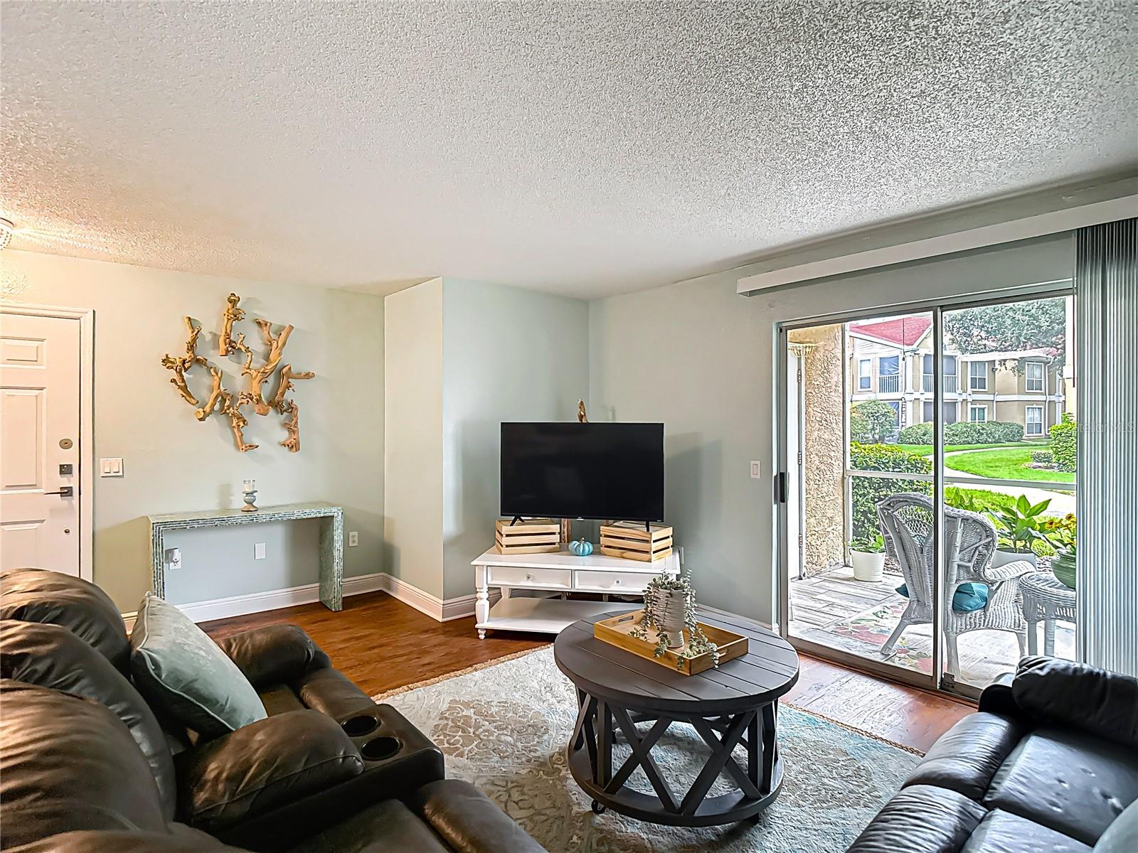 THE HIGHLANDS AT HUNTERS GREE - Residential