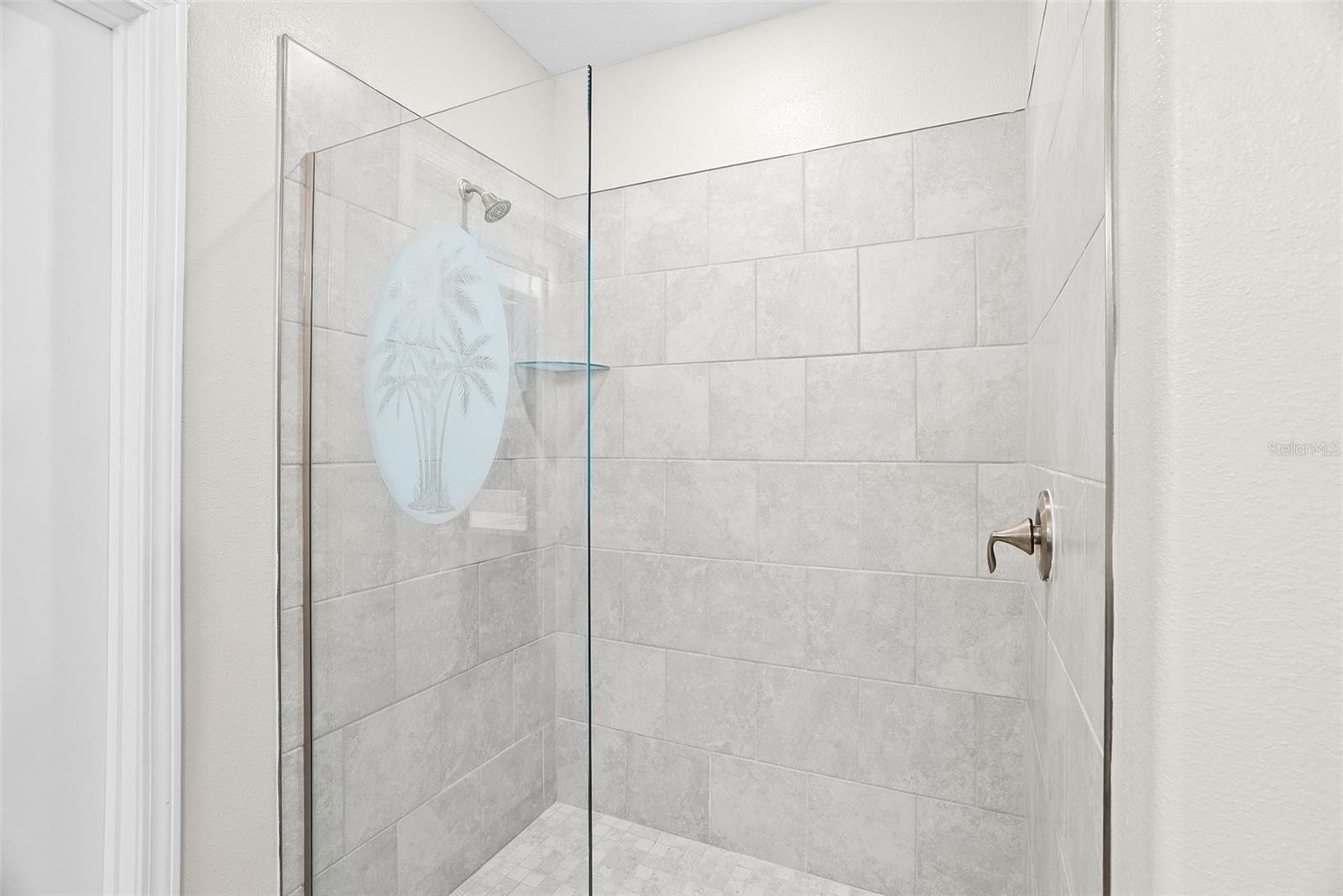 MIRADA ACTIVE ADULT PH 1E - Residential Lease