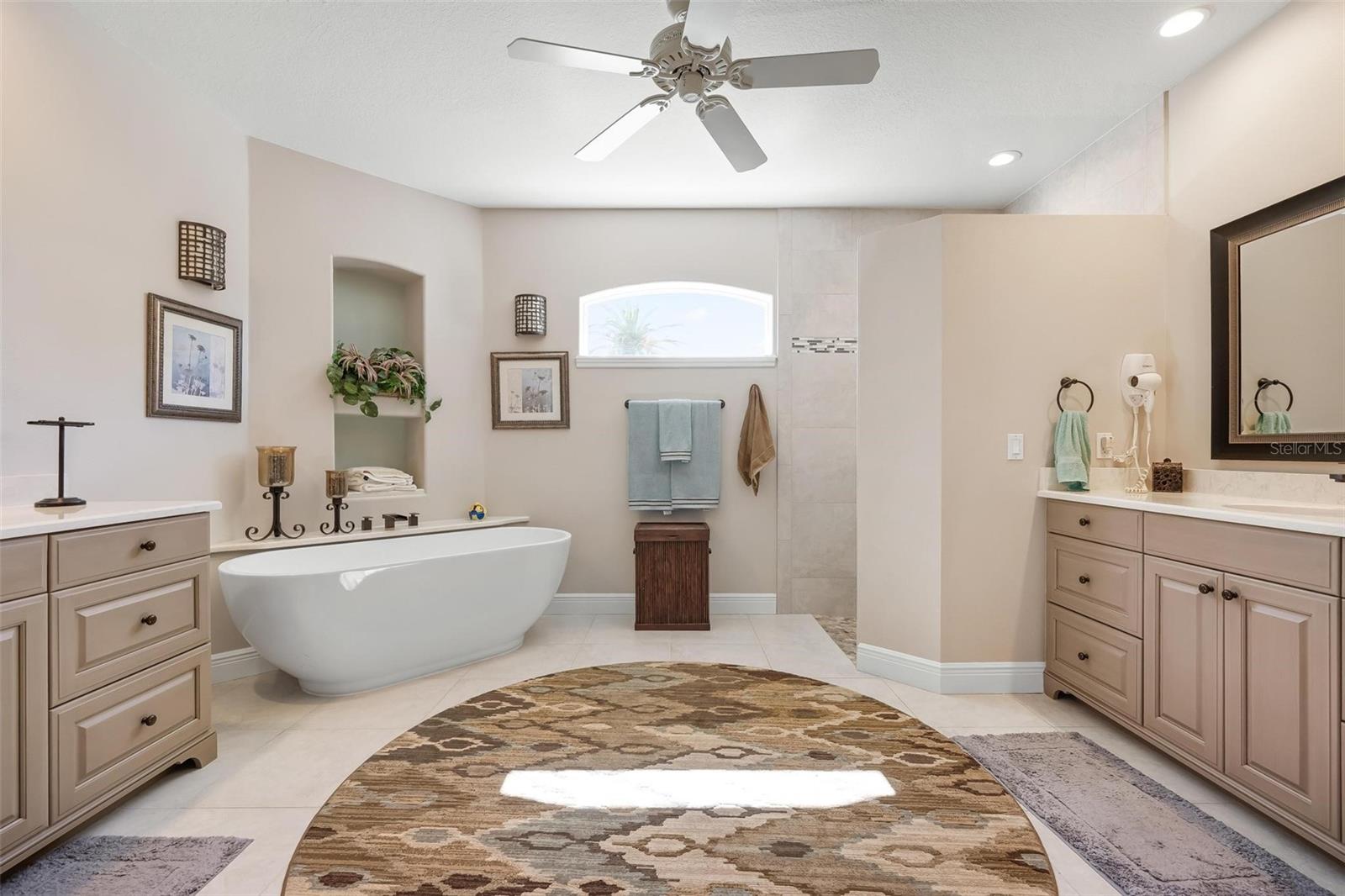 THE RESERVE - Residential