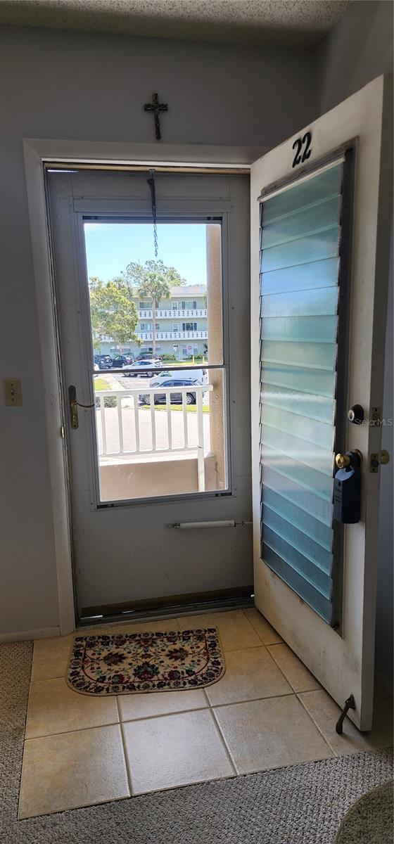 ON TOP OF THE WORLD - Residential