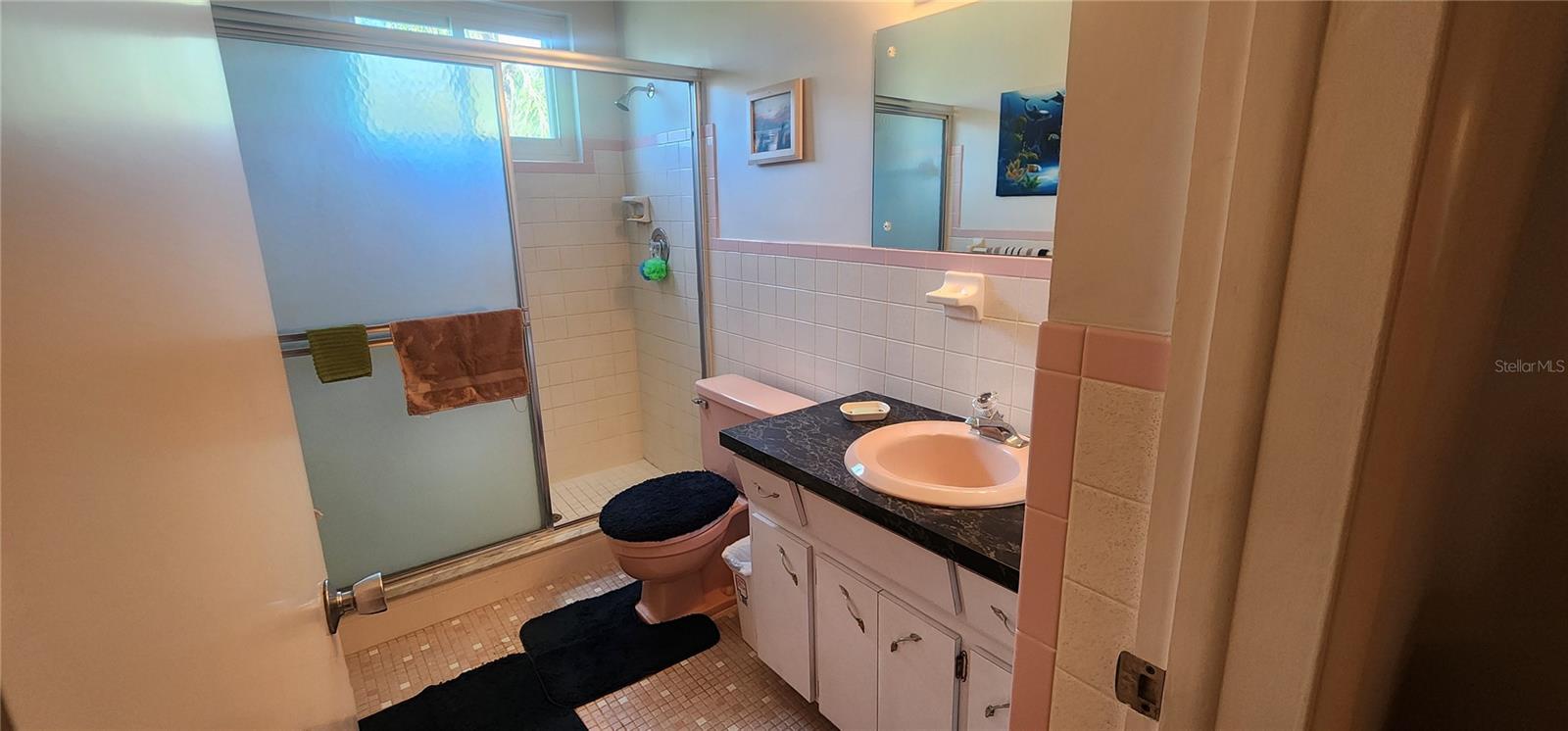 ON TOP OF THE WORLD - Residential