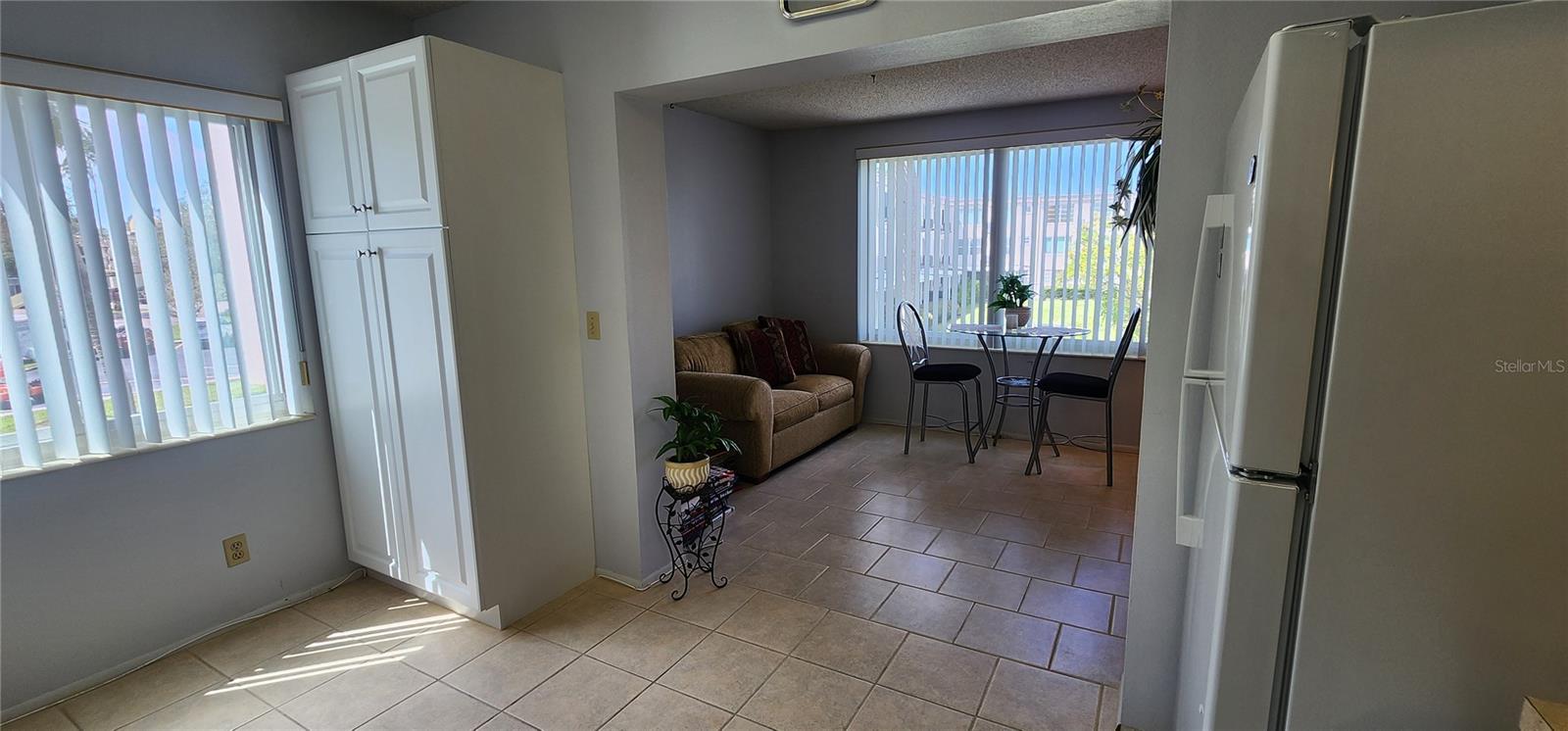 ON TOP OF THE WORLD - Residential