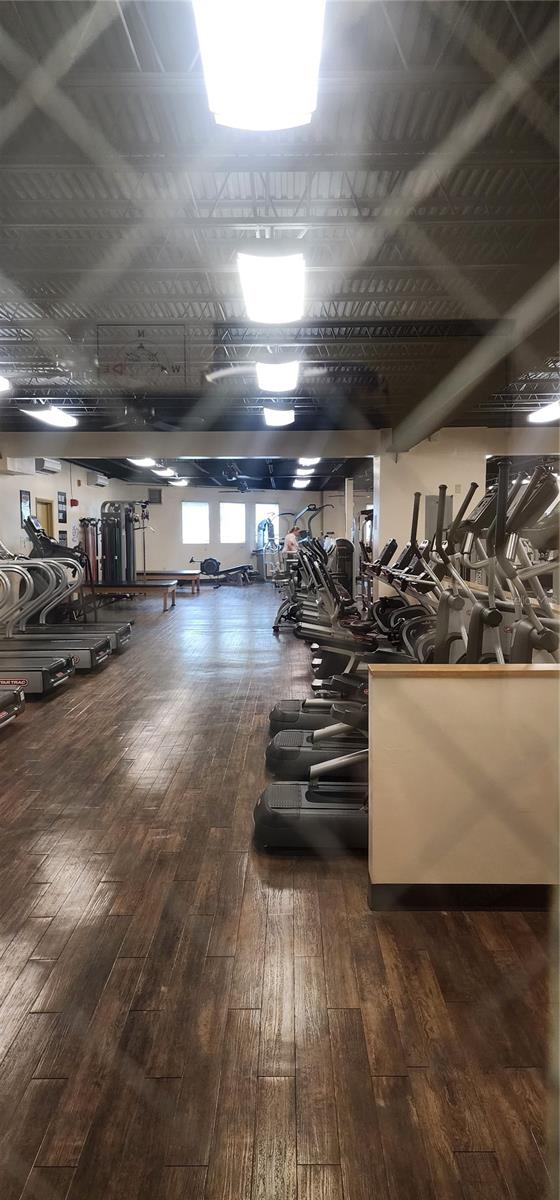 ON TOP OF THE WORLD - Residential