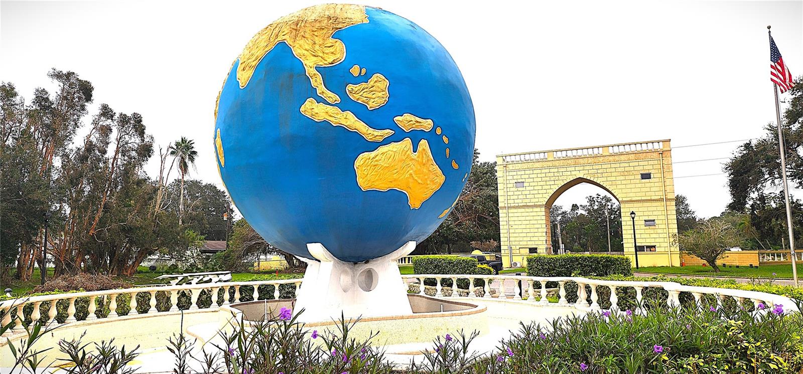 ON TOP OF THE WORLD - Residential