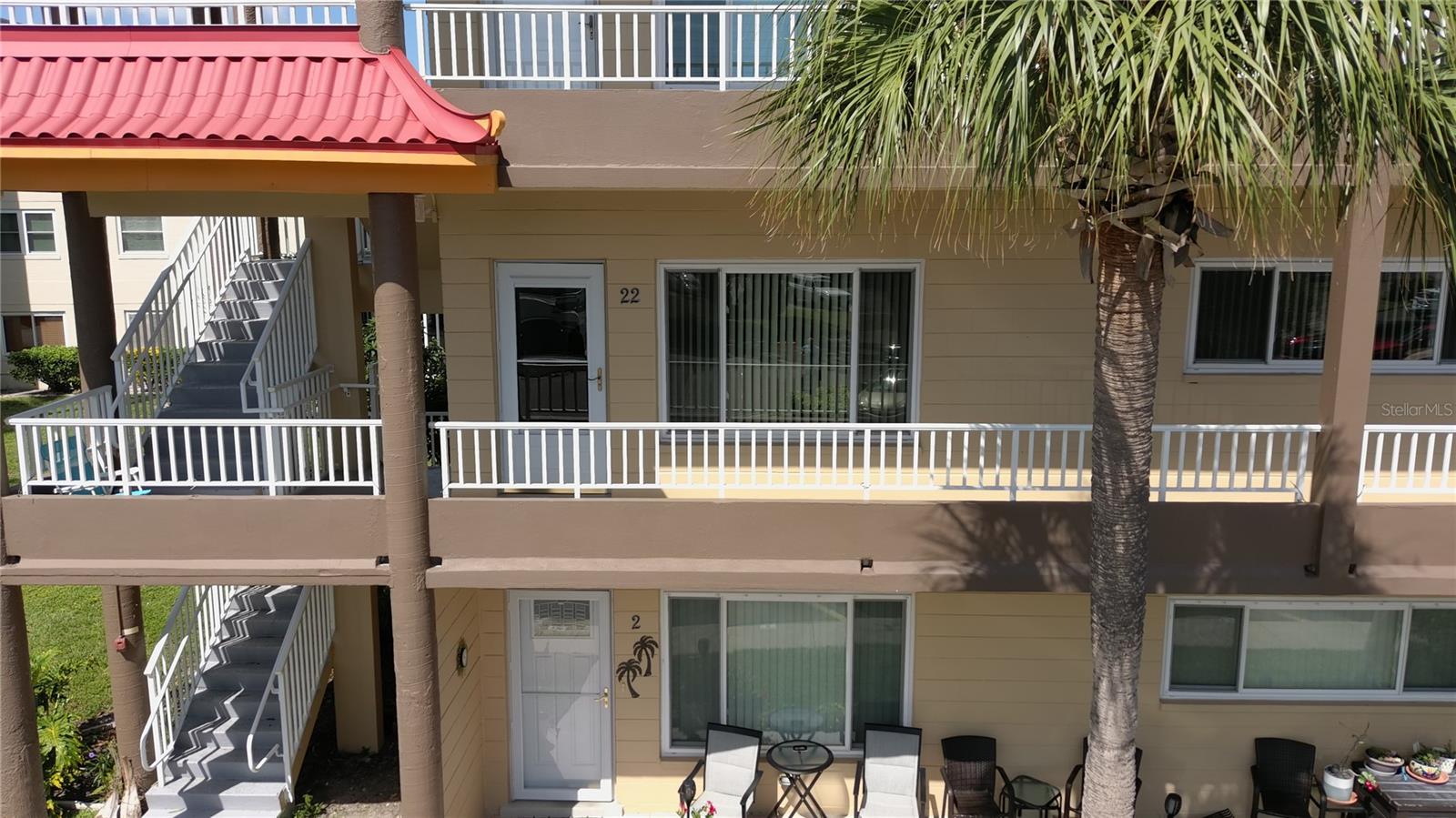 ON TOP OF THE WORLD - Residential