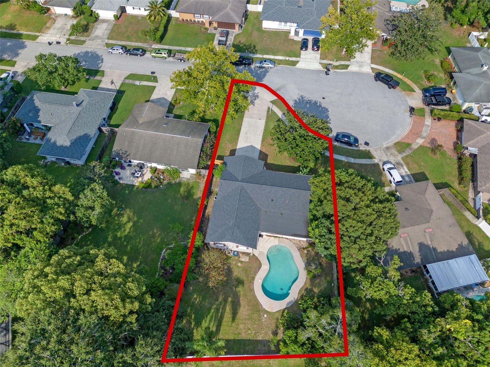 736 FOREST GLEN COURT