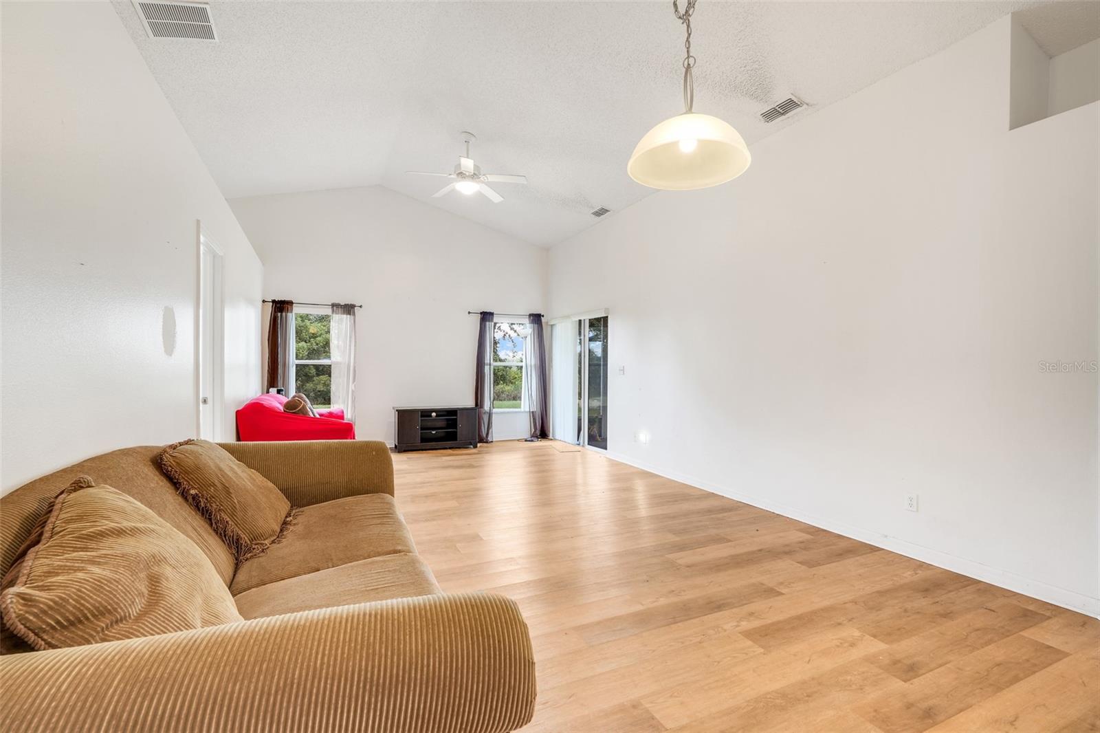 GROVELAND LEXINGTON VILLAGE PH I - Residential