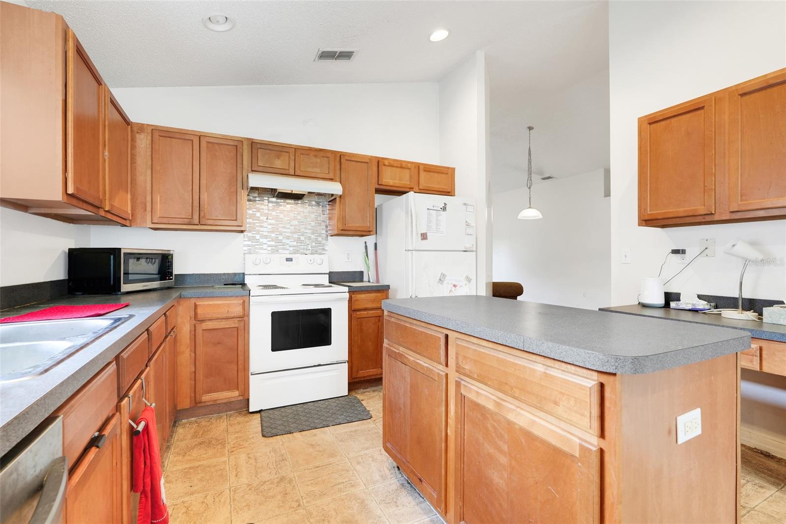GROVELAND LEXINGTON VILLAGE PH I - Residential