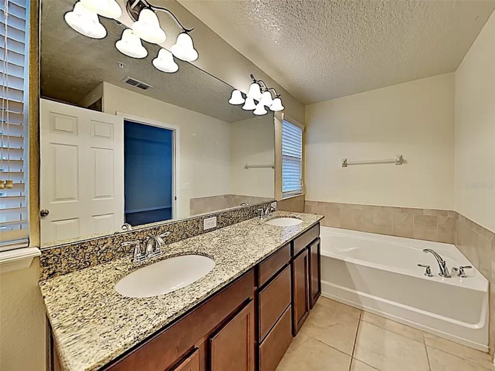 RANDAL PARK PH 3C - Residential Lease