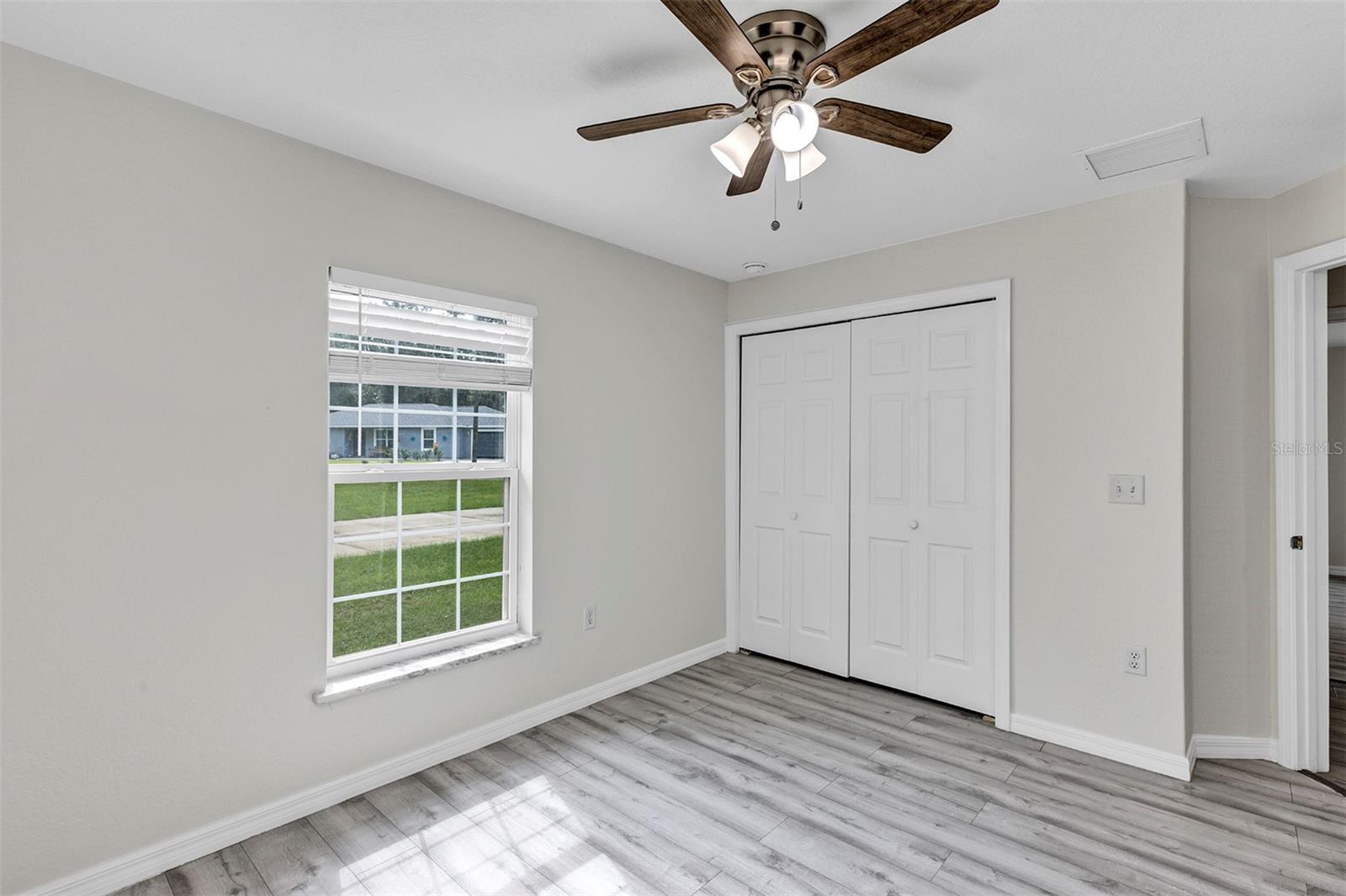 BELLEVIEWS SUNNY SKIES SUB - Residential