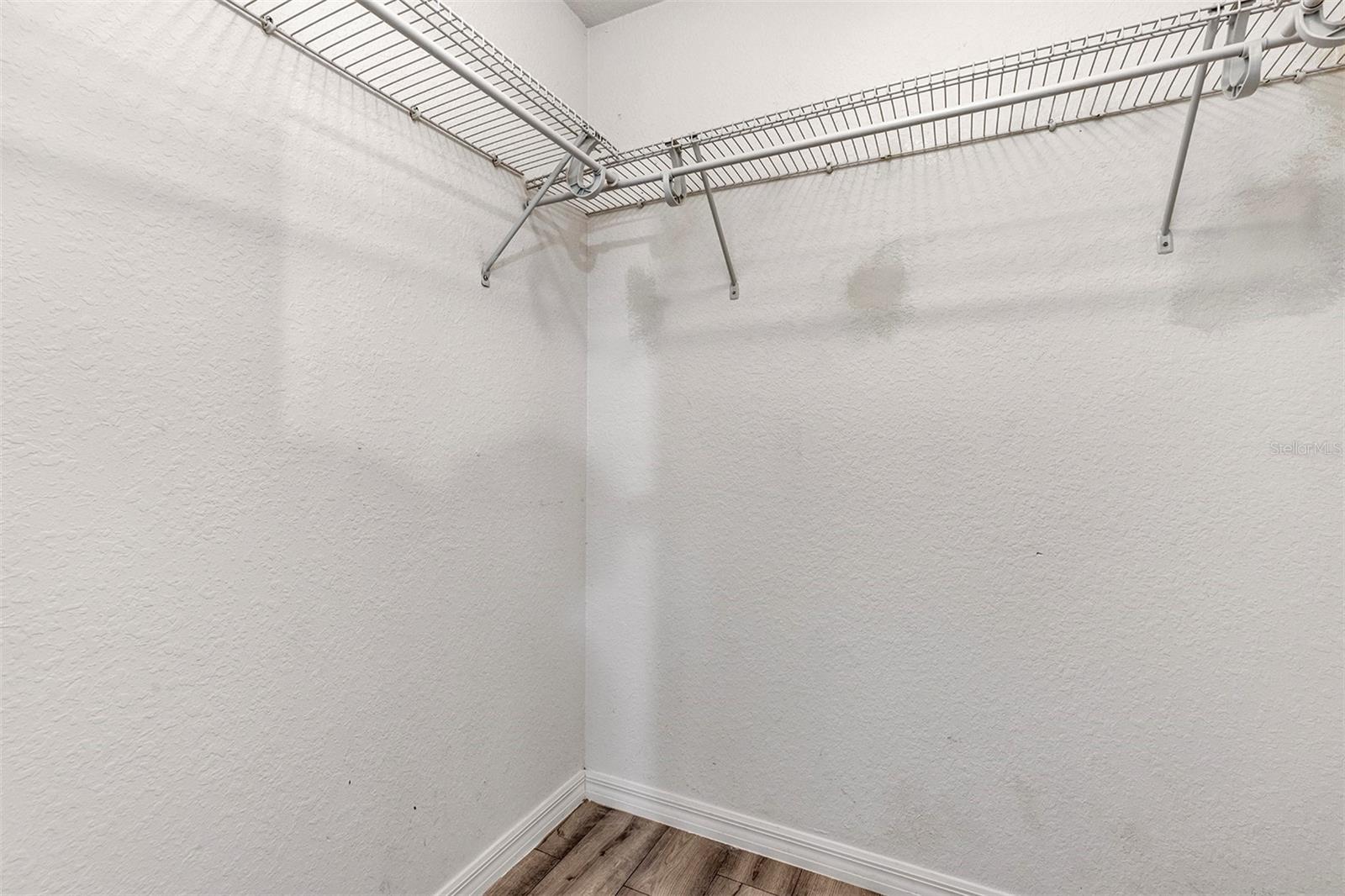 BELLEVIEWS SUNNY SKIES SUB - Residential