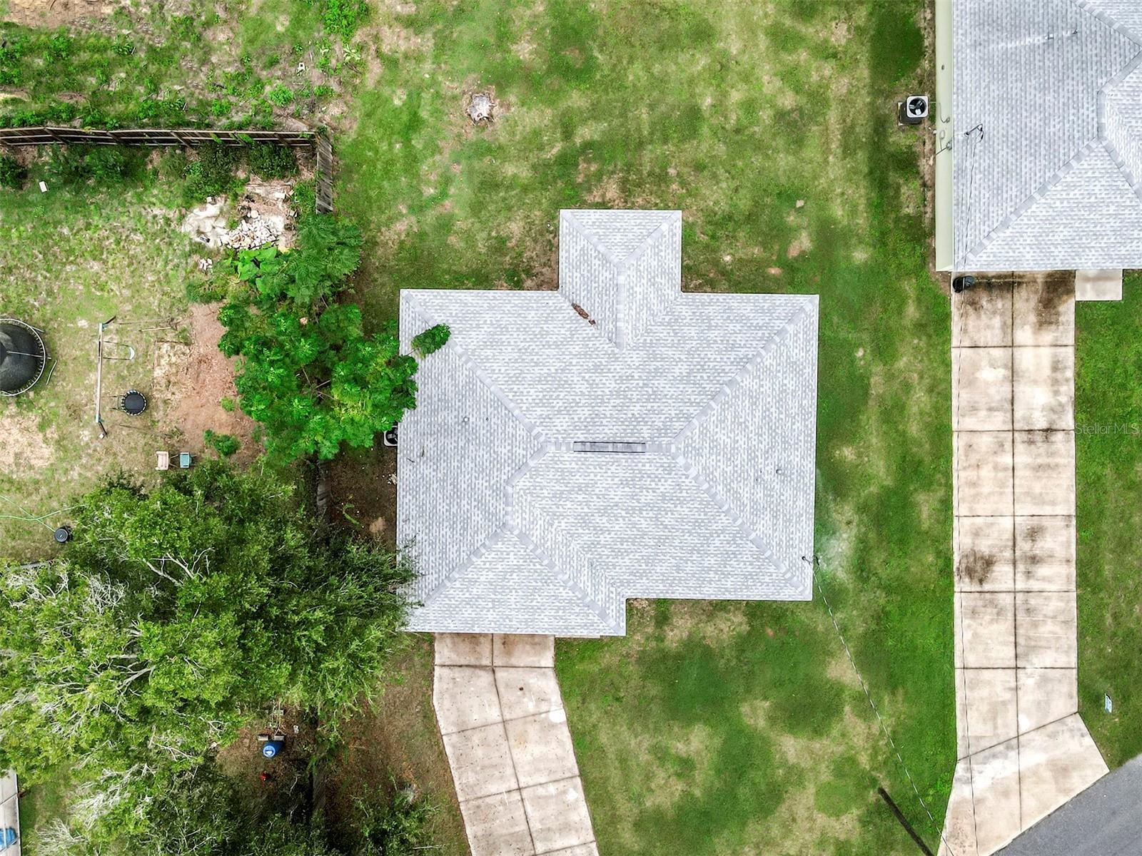 BELLEVIEWS SUNNY SKIES SUB - Residential