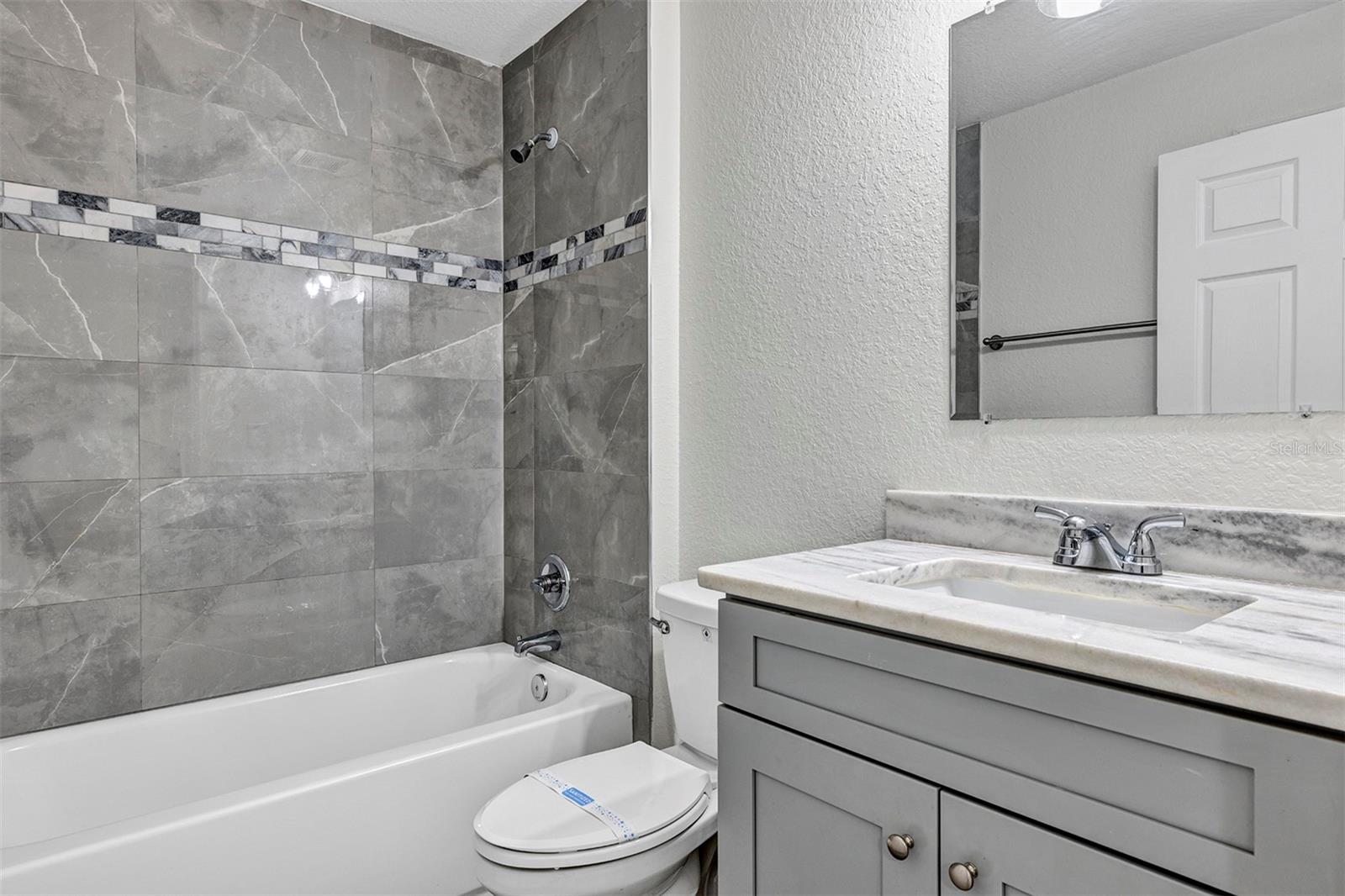 BELLEVIEWS SUNNY SKIES SUB - Residential