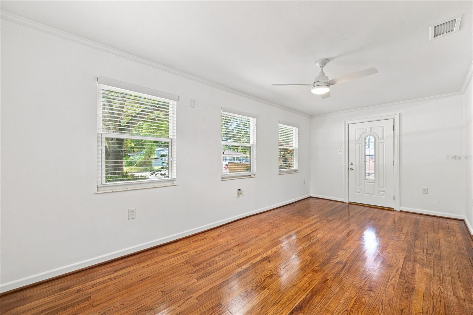 7660 54TH STREET N