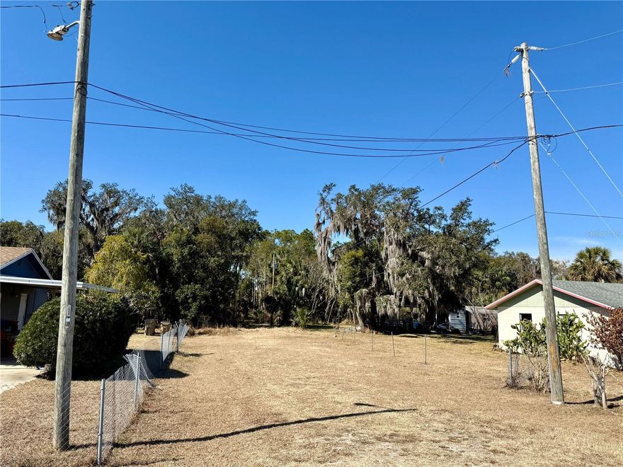This exceptional vacant lot provides the ideal foundation for building your dream home. Experience the serenity of small-town living while remaining conveniently close to local parks and picturesque lakes. Located just minutes from Umatilla's charming Downtown, you'll enjoy a variety of shopping and dining options. Convenient access to 408, I-4, and the Turnpike. Walmart Supermarket nearby, Publix within a short drive. Don't miss the opportunity to see this remarkable Lot. Schedule your visit today!!
