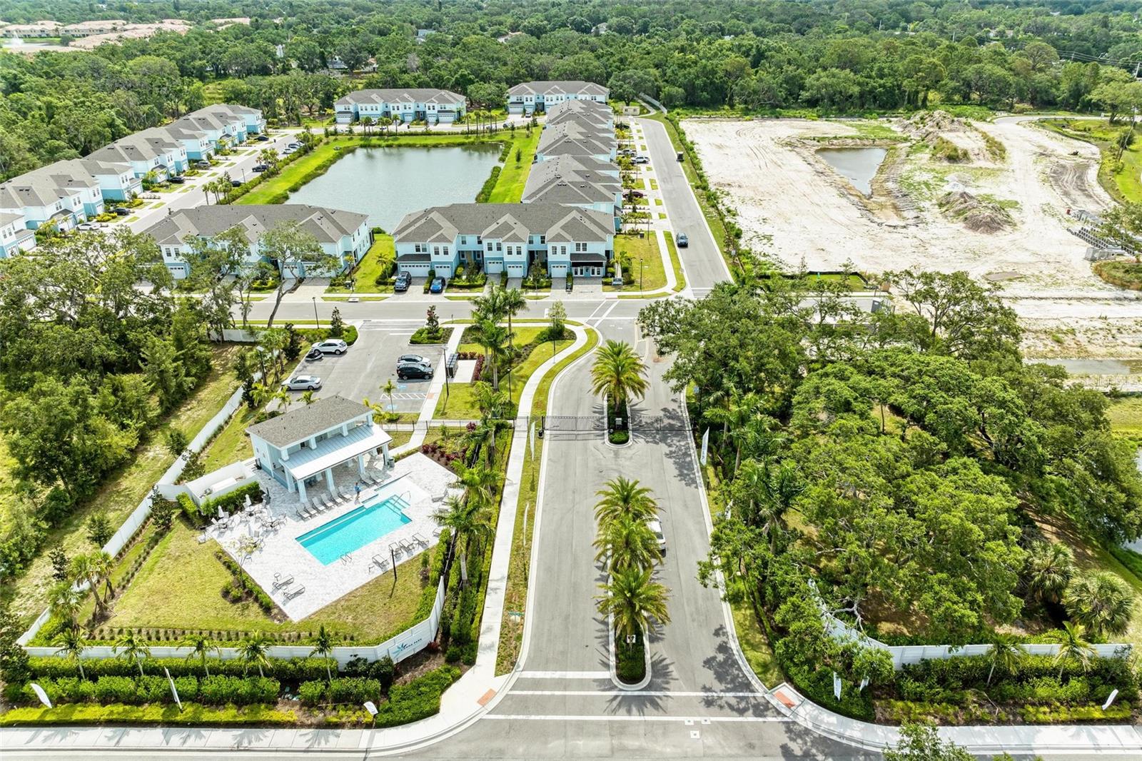 SIENNA PARK TOWNHOMES AT UNIVERSITY - Residential Lease