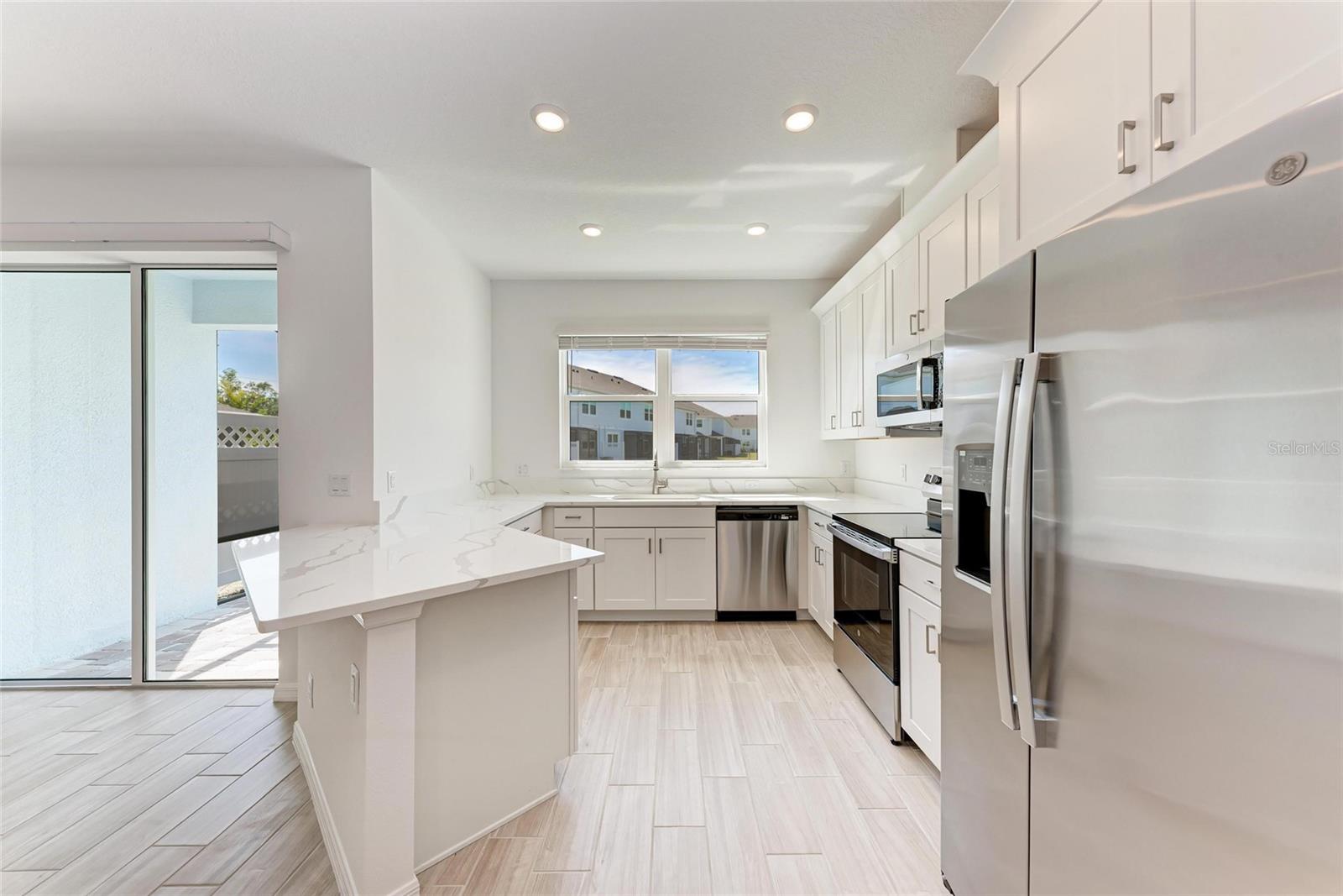 SIENNA PARK TOWNHOMES AT UNIVERSITY - Residential Lease