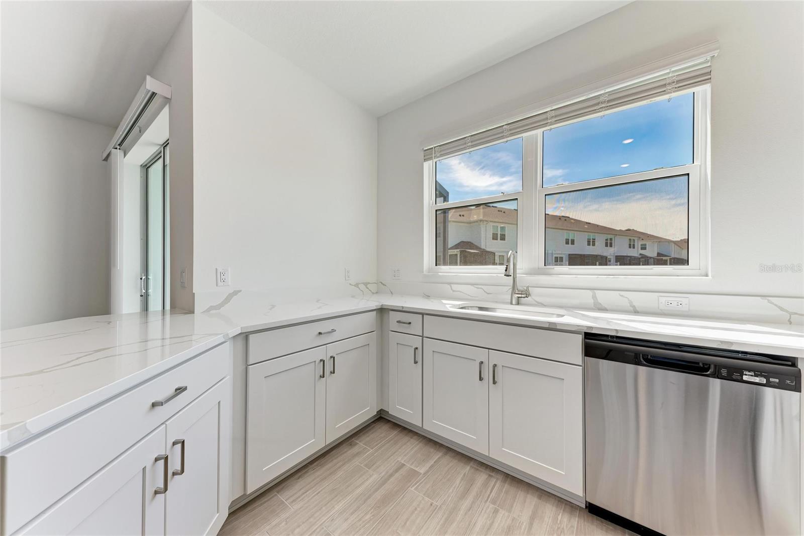 SIENNA PARK TOWNHOMES AT UNIVERSITY - Residential Lease