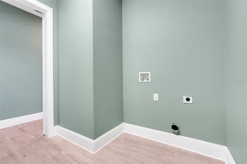 Tiny photo for 2437 Bay Lake Loop, Groveland, FL 34736 (MLS # G5090550)