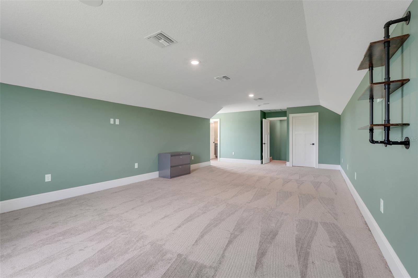 GROVELAND FARMS 16-23-24 - Residential