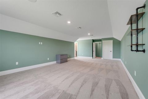 Tiny photo for 2437 Bay Lake Loop, Groveland, FL 34736 (MLS # G5090550)