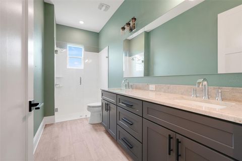 Tiny photo for 2437 Bay Lake Loop, Groveland, FL 34736 (MLS # G5090550)