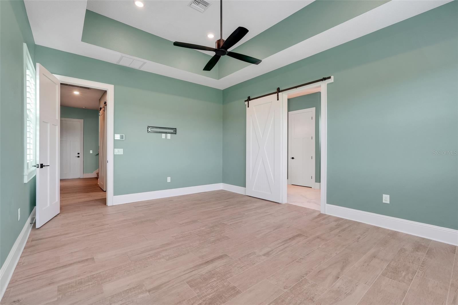GROVELAND FARMS 16-23-24 - Residential