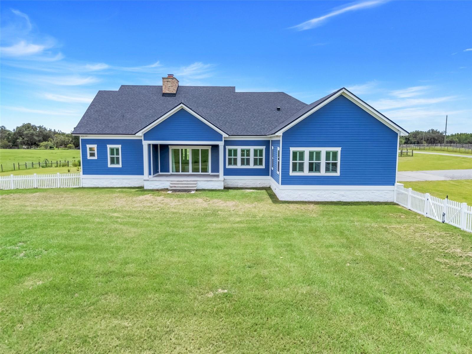 GROVELAND FARMS 16-23-24 - Residential