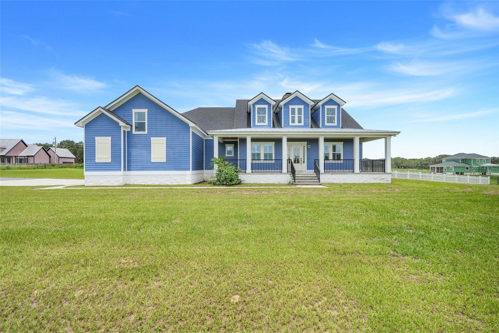 2437 BAY LAKE LOOP
