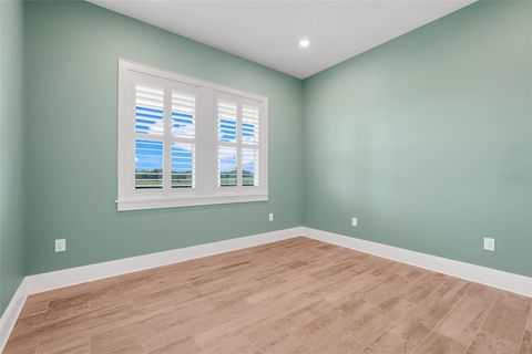 Tiny photo for 2437 Bay Lake Loop, Groveland, FL 34736 (MLS # G5090550)