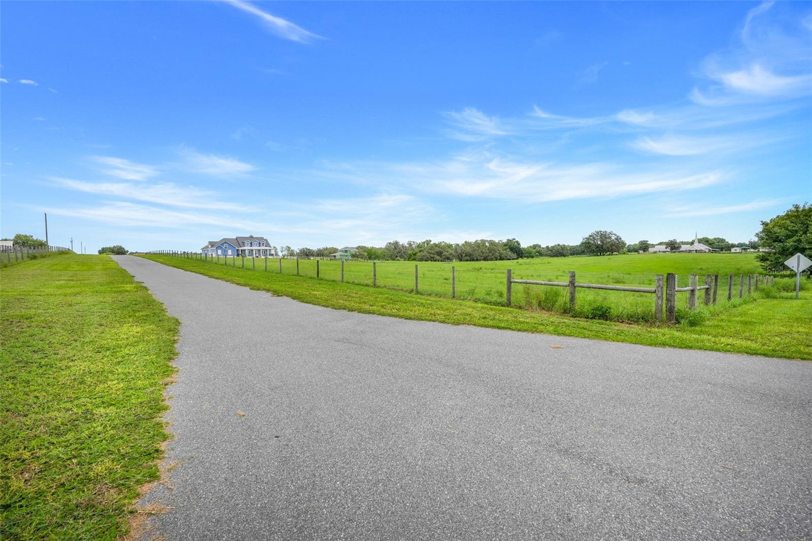 GROVELAND FARMS 16-23-24 - Residential
