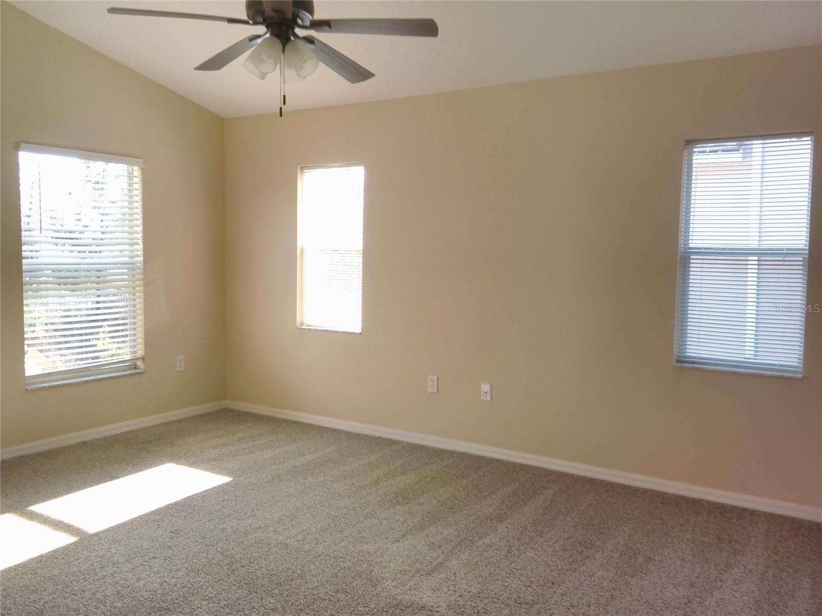 ARBOR RIDGE UNIT 03 - Residential Lease