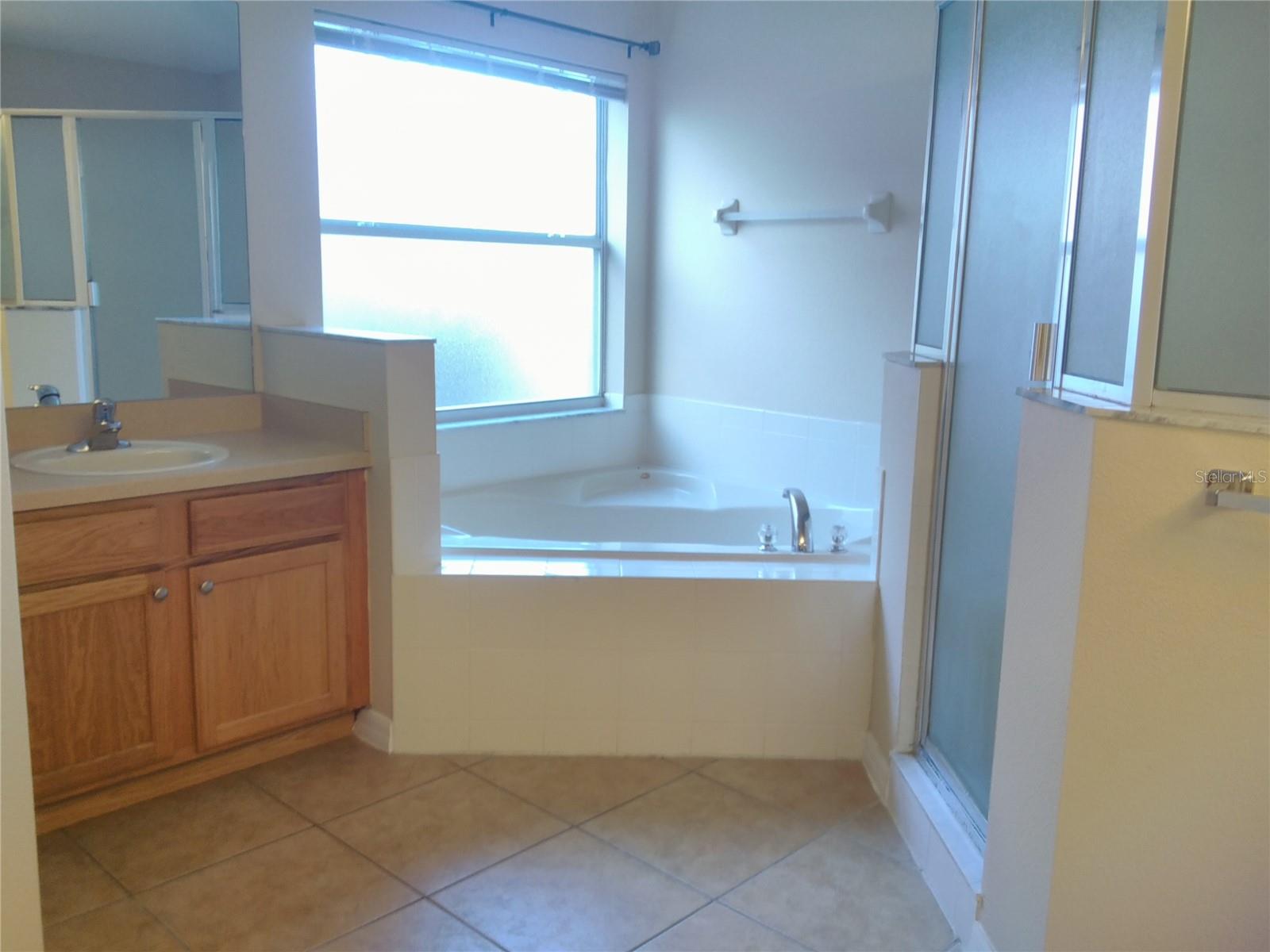 ARBOR RIDGE UNIT 03 - Residential Lease