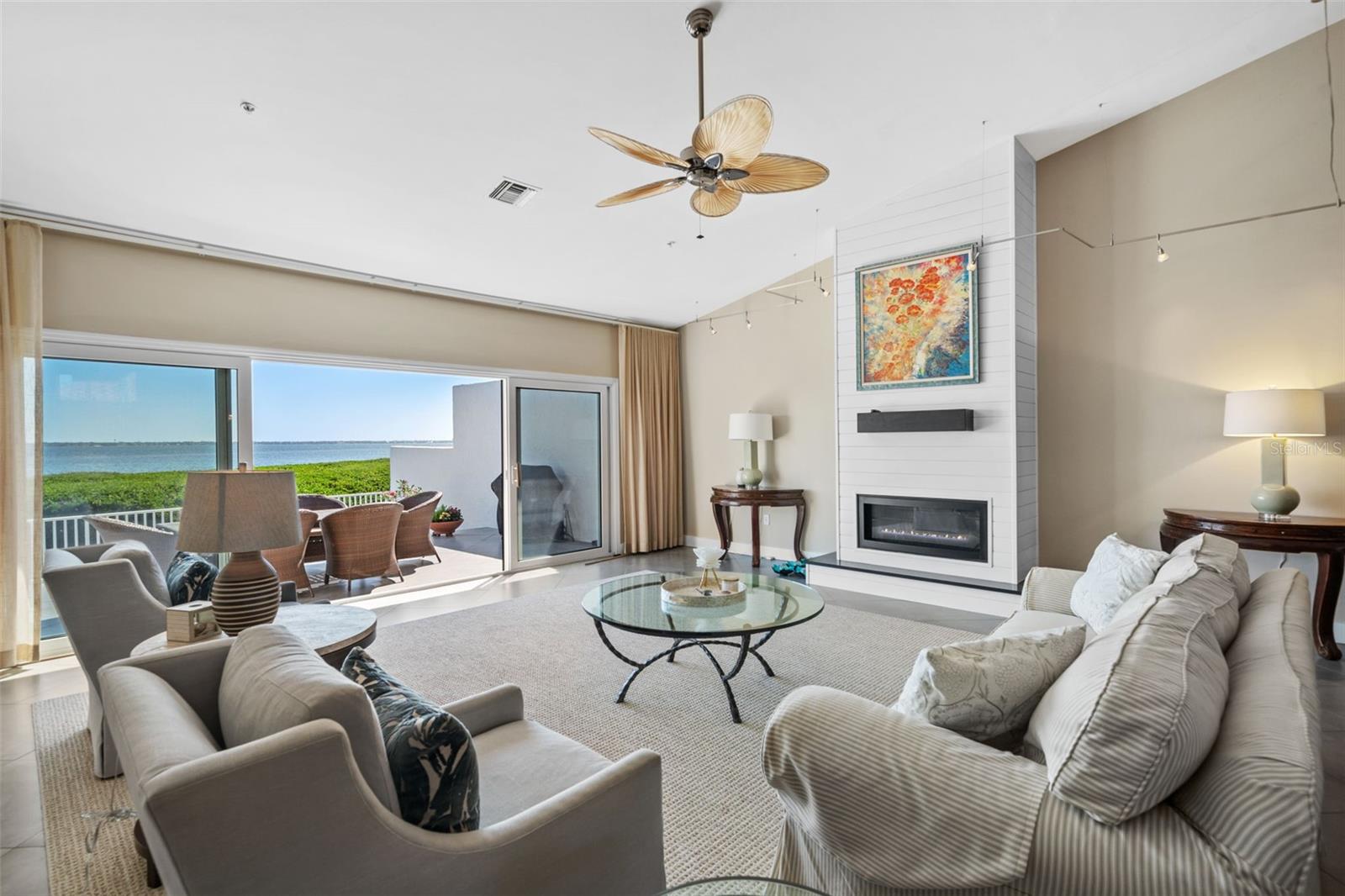 HARBOUR COURT - Residential