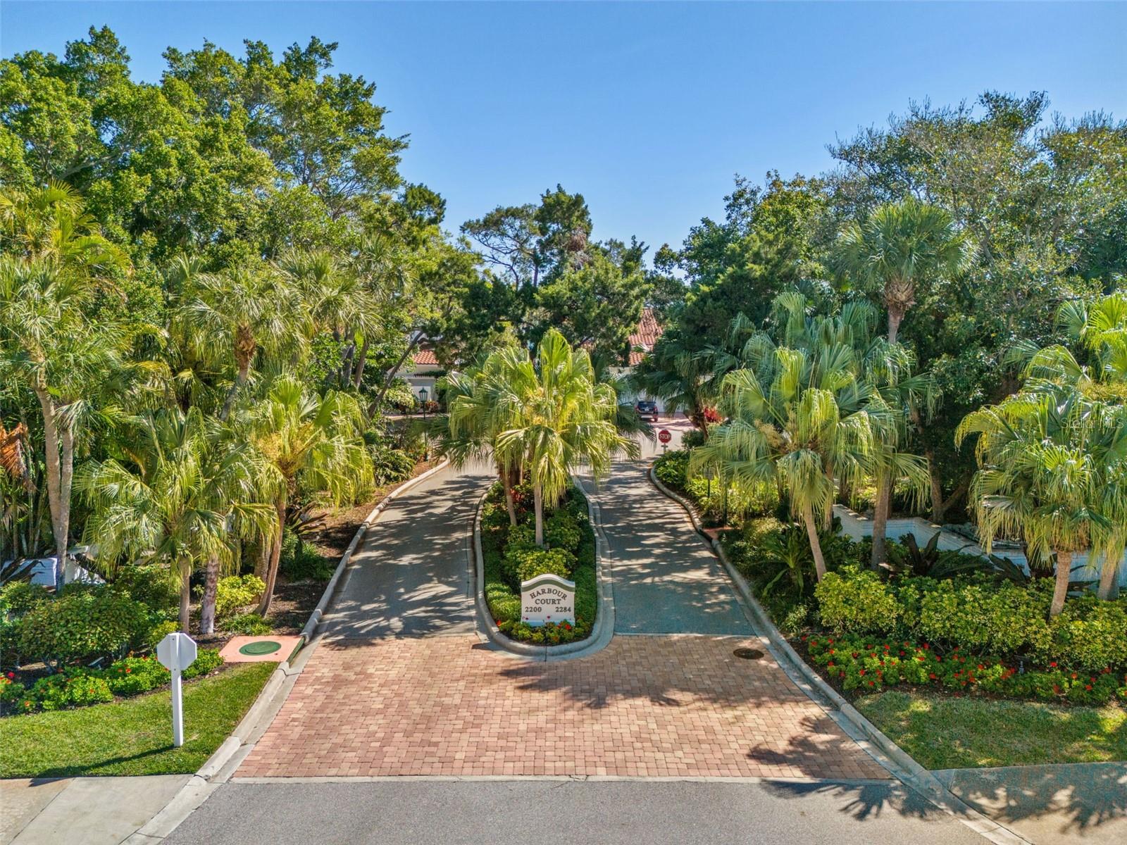 HARBOUR COURT - Residential