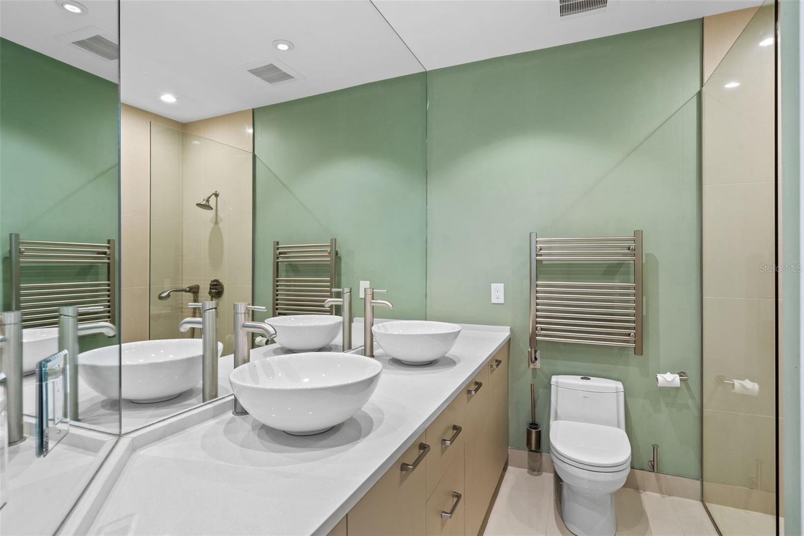 HARBOUR COURT - Residential