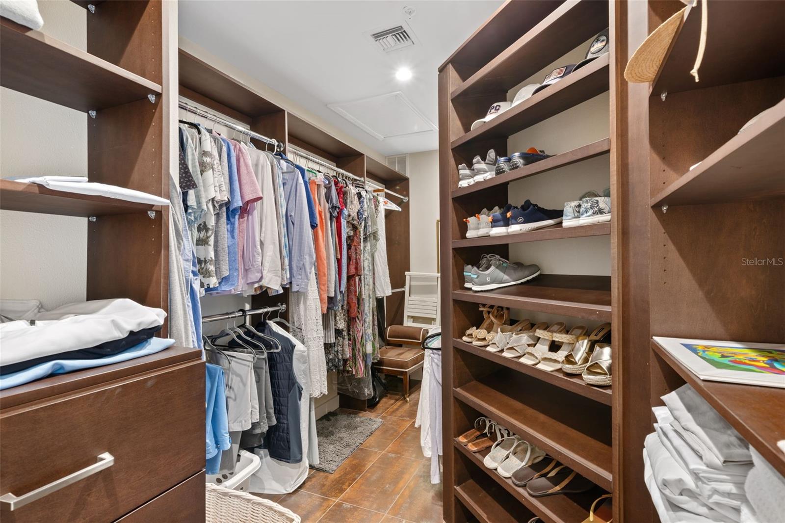 HARBOUR COURT - Residential