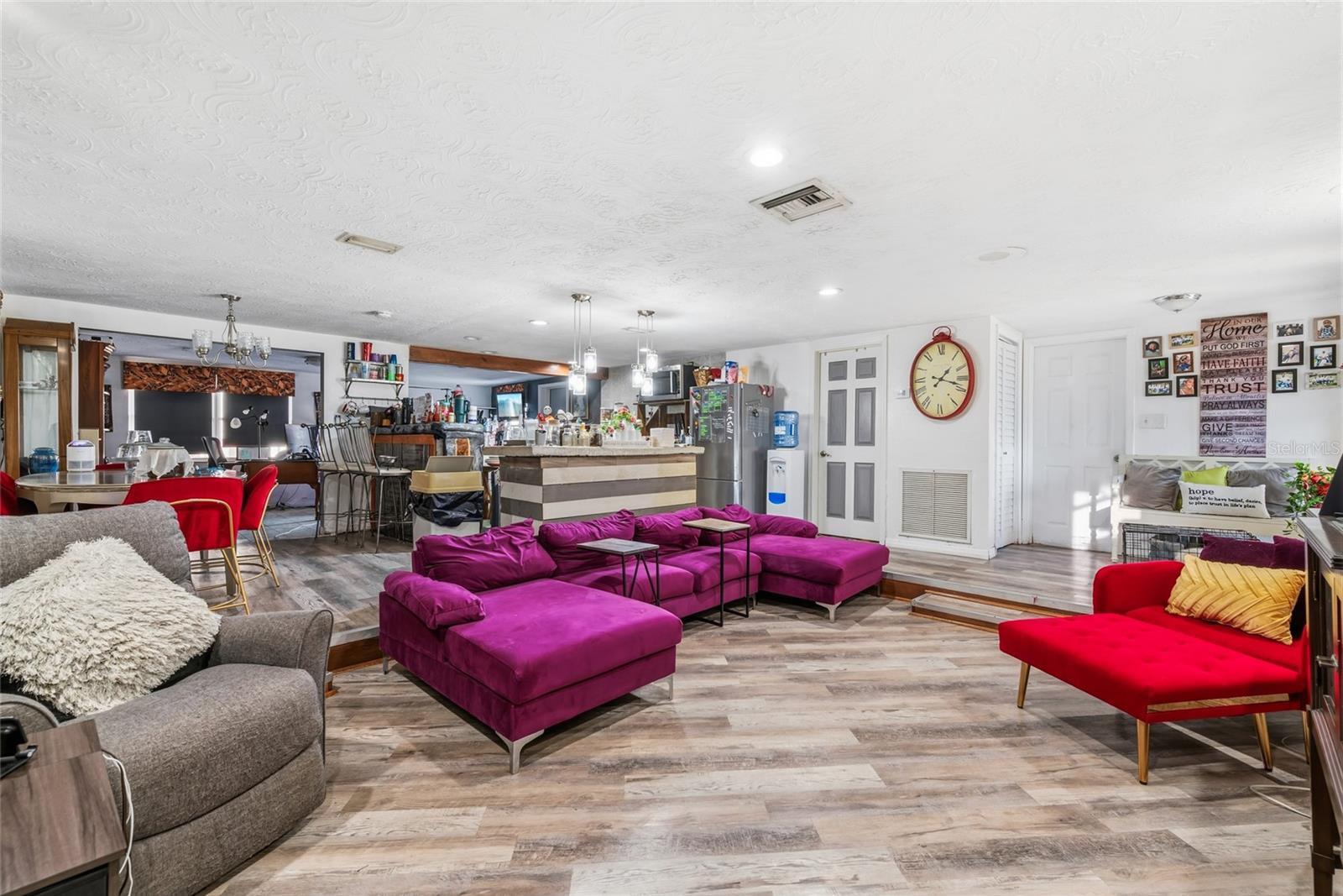 LA VILLA GARDENS - Residential