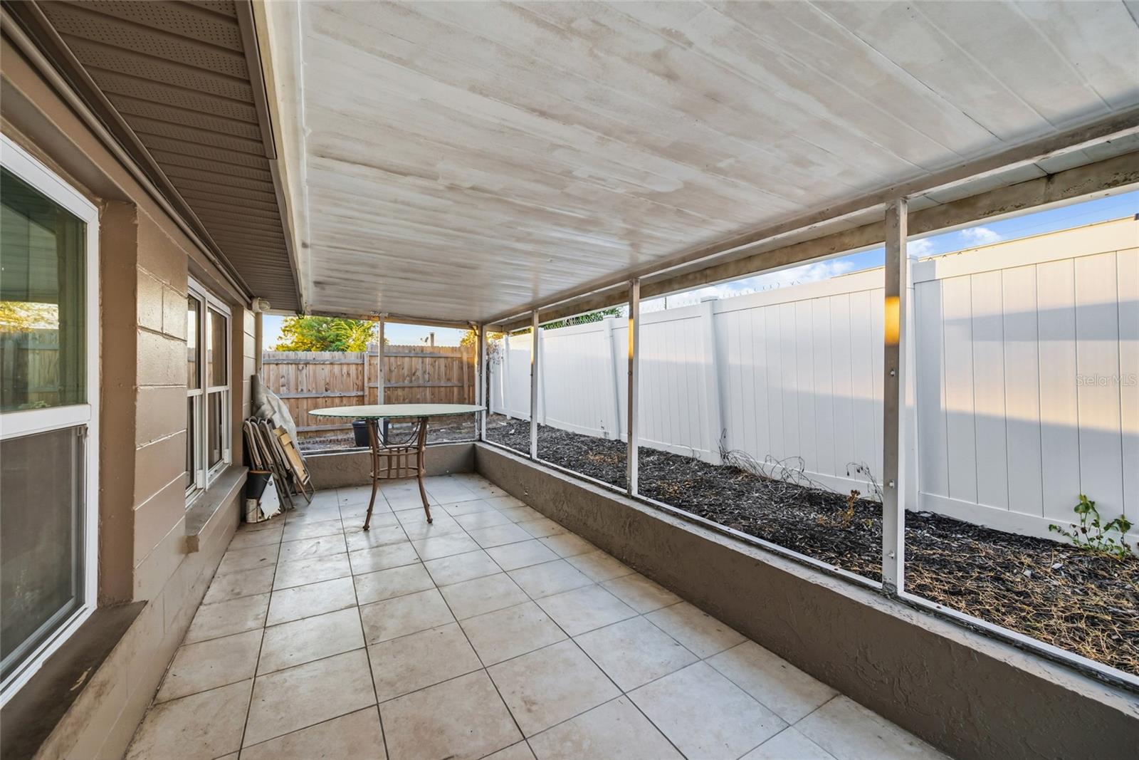 LA VILLA GARDENS - Residential