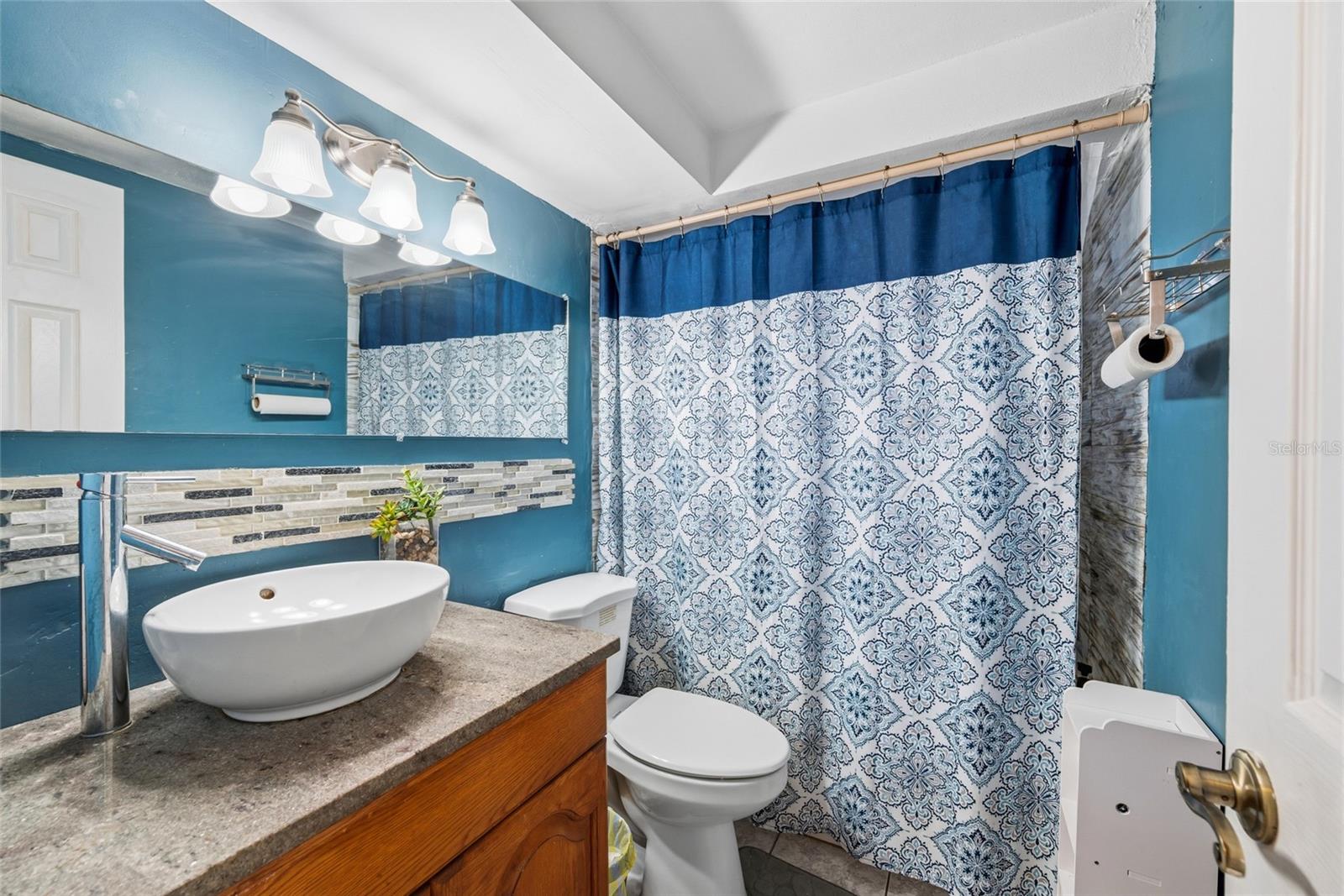 LA VILLA GARDENS - Residential