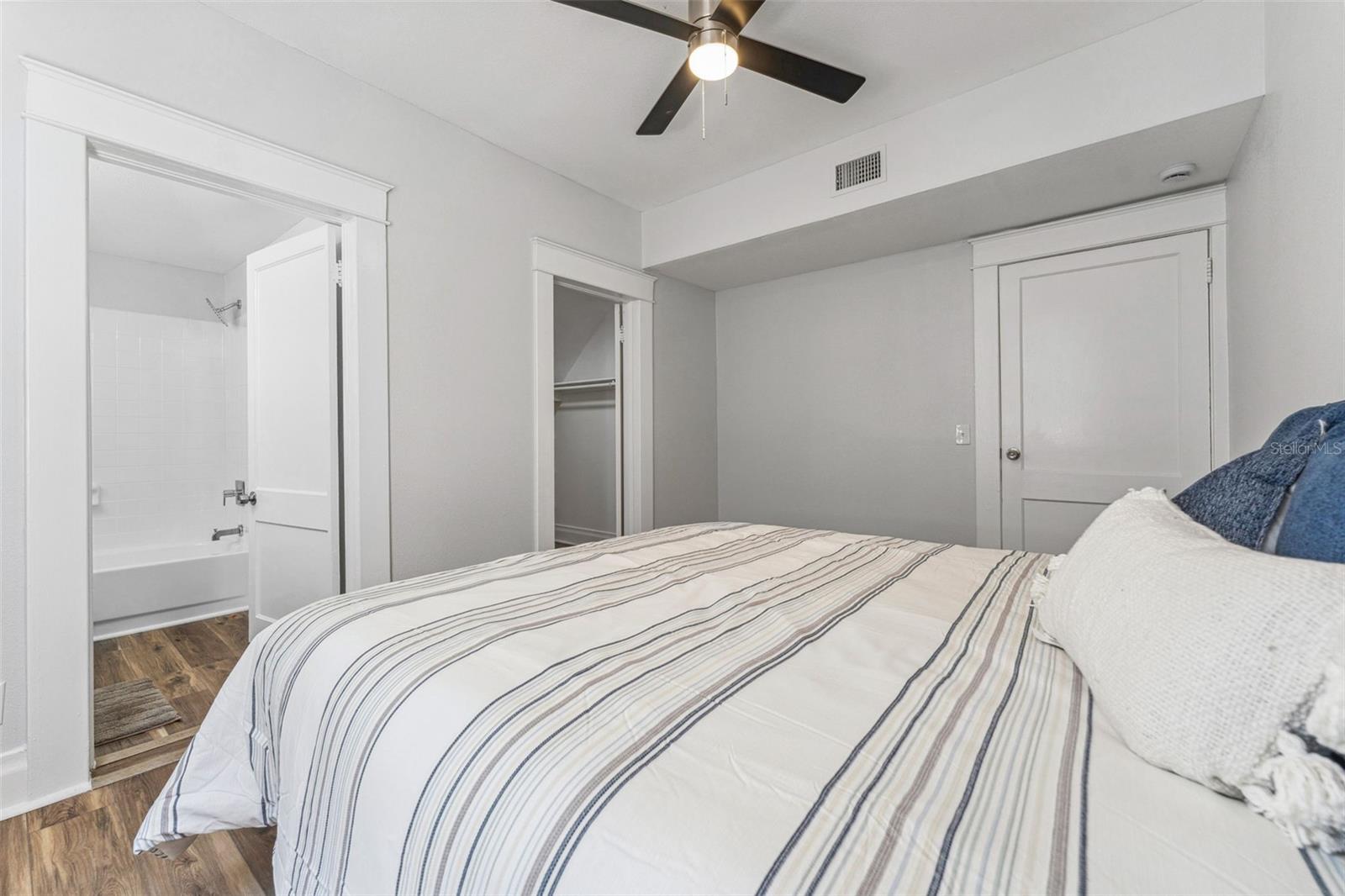 4SU | KELLY'S ALICE SUBDIVISION - Residential