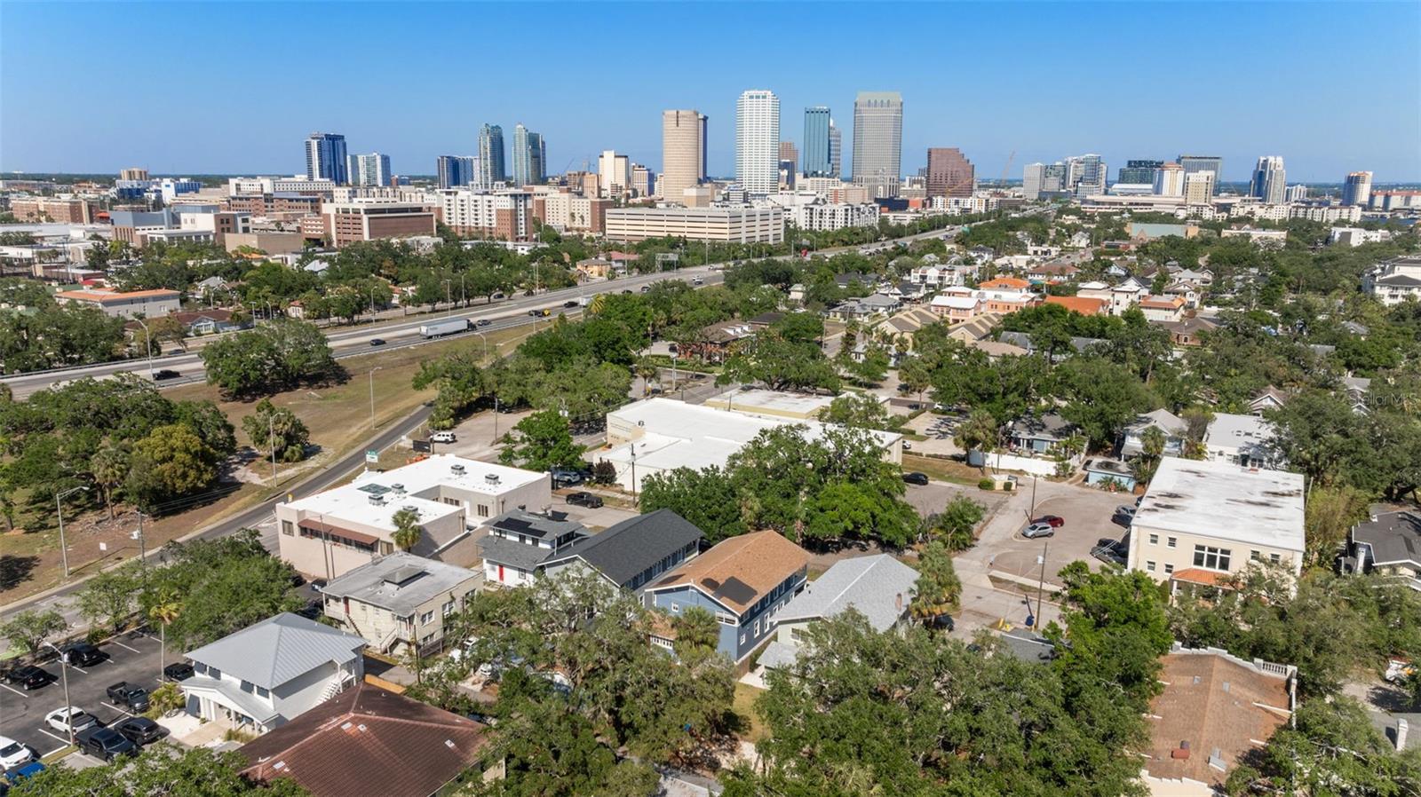 4SU | KELLY'S ALICE SUBDIVISION - Residential