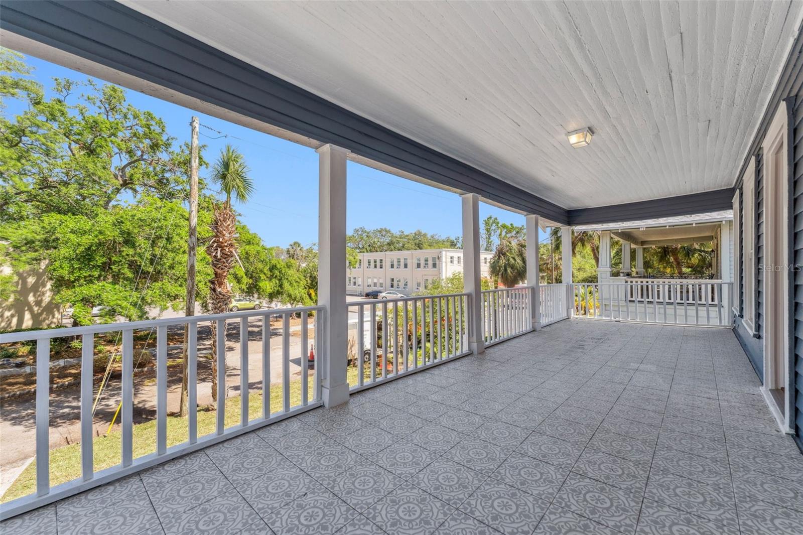 4SU | KELLY'S ALICE SUBDIVISION - Residential