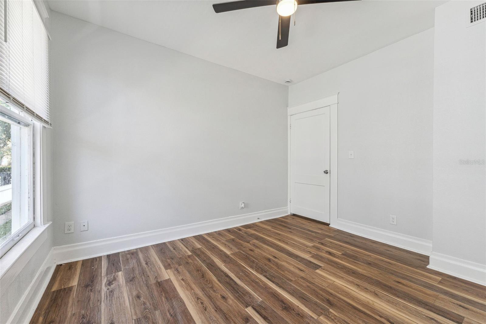 4SU | KELLY'S ALICE SUBDIVISION - Residential