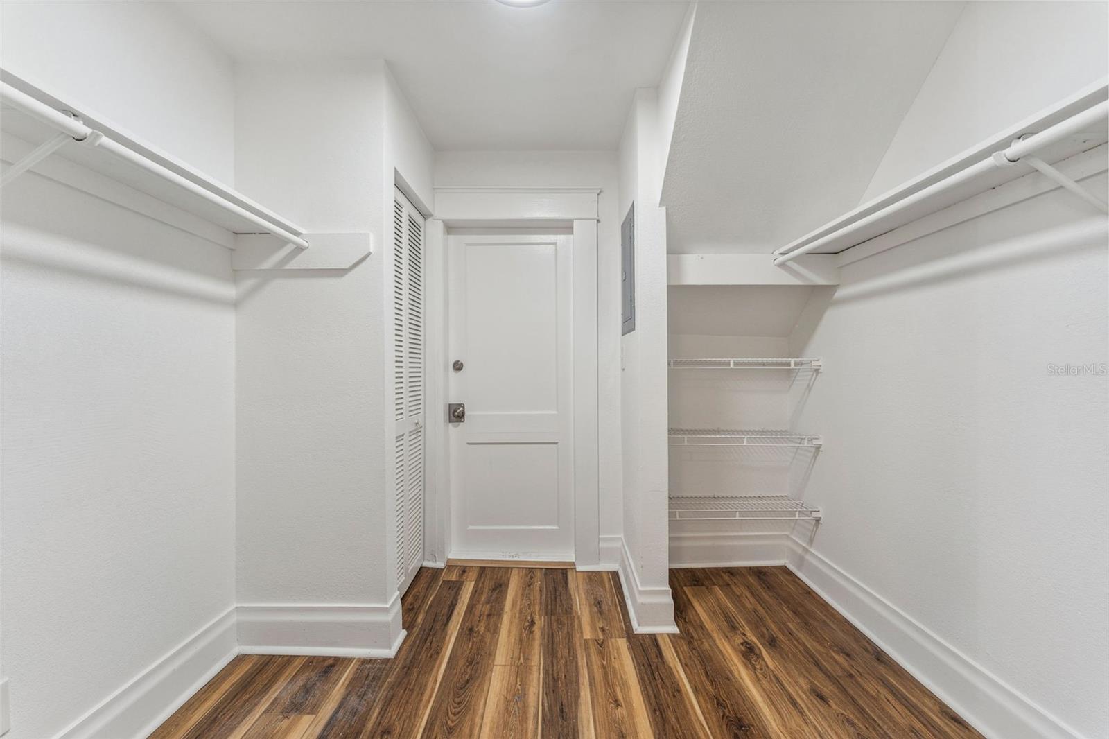 4SU | KELLY'S ALICE SUBDIVISION - Residential