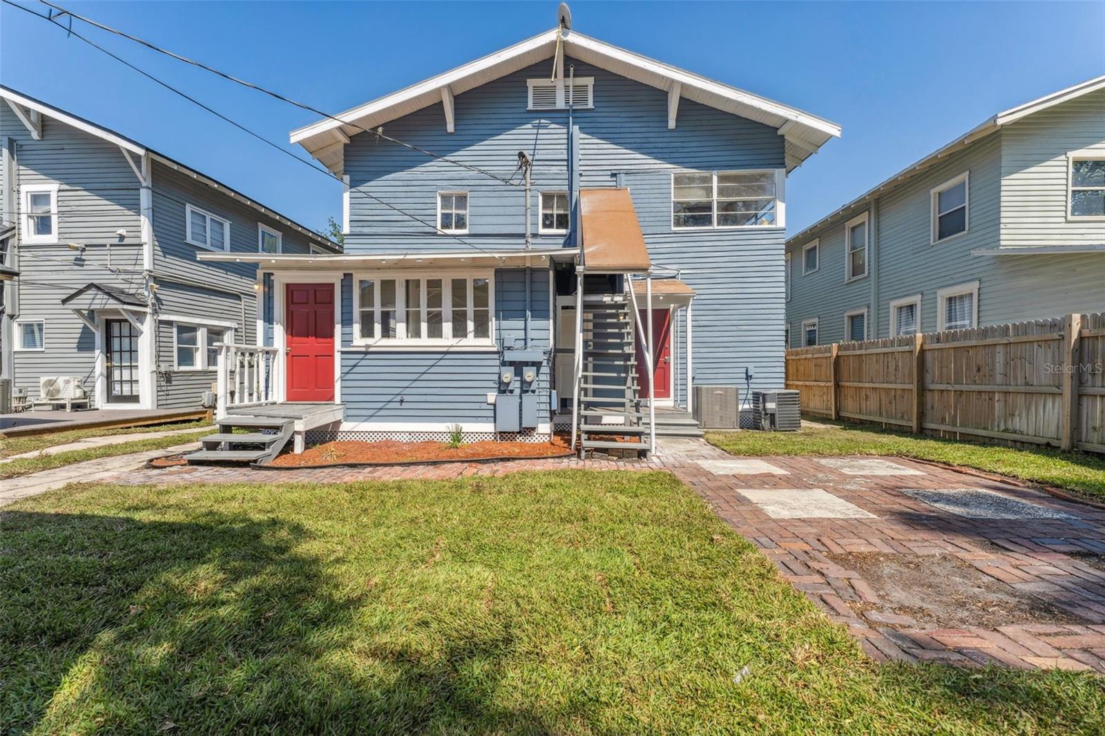 4SU | KELLY'S ALICE SUBDIVISION - Residential