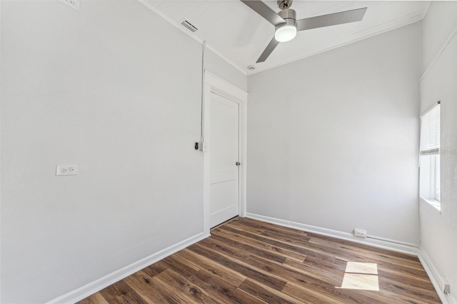 4SU | KELLY'S ALICE SUBDIVISION - Residential