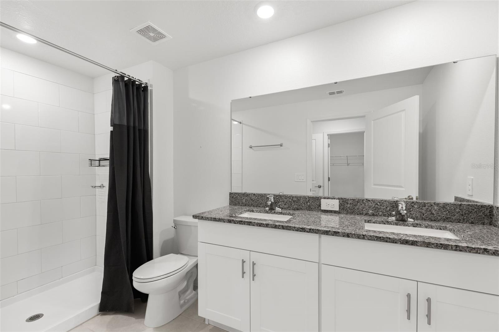 TOWNES/LK THOMAS PH 1 - Residential